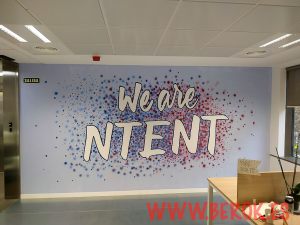 mural we are ntent oficinas
